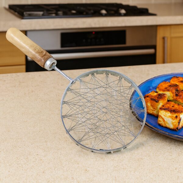 Stainless Steel Wire Skimmer ? Heat-Resistant Wooden Handle