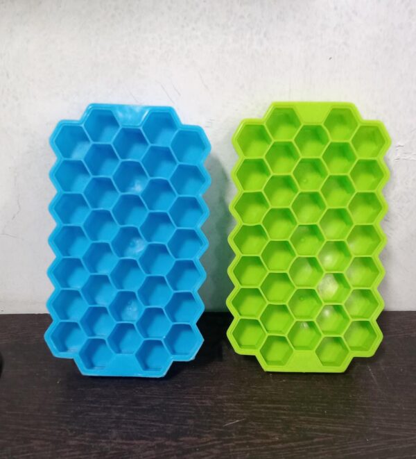 Silicone Ice Cube Tray ? 37 Honeycomb Cubes | ChillPour