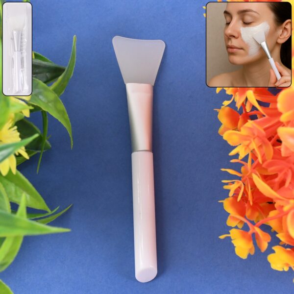 Silicone Face Mask Applicator Brush ? Soft, Hygienic & Reusable